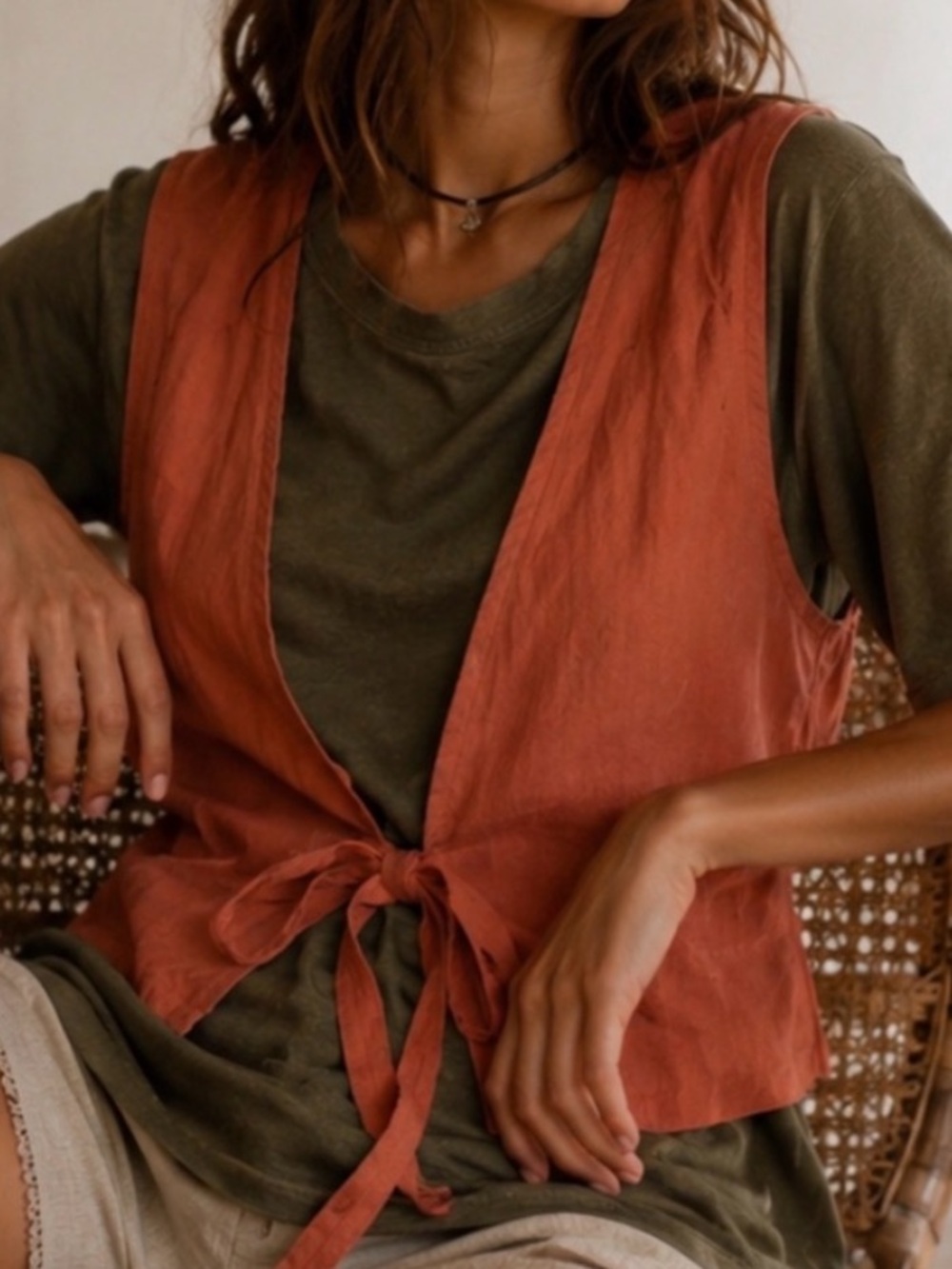 Source Unknown Rust Tie-Front Vest size medium nwot